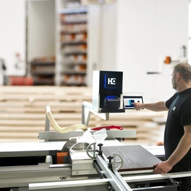 Digital assistants for your production Our applications make production transparent and process control efficient.