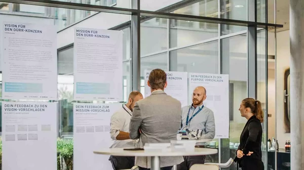 Dürr vision workshop participants discussing ideas