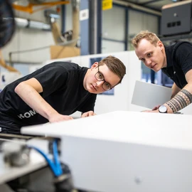 Vocational training at HOMAG The Dürr Group has a total of over 500 apprentices and students in work-study programs in Germany. More than half of them work for HOMAG, the world market leader in woodworking machinery.