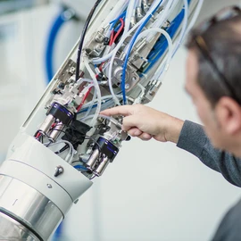 Made in Germany for the whole world Painting robot from the inside