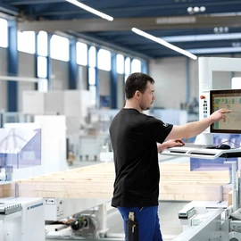 HOMAG benefits from the trend toward timber houses HOMAG’s subsidiary WEINMANN offers solutions for the construction of climate-friendly timber houses – from machines and systems through to the relevant software products.